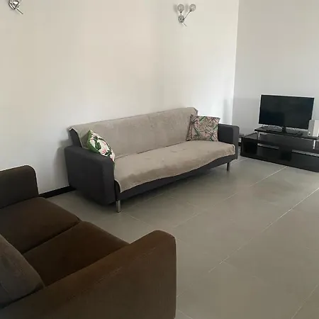 Appart Fourchambault 6/8 Personnes Rez De Chaussee Exterior photo